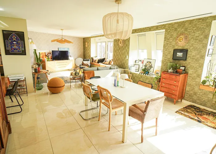 Le 8 Republique Climatise Parking Gratuit アパート コルマール