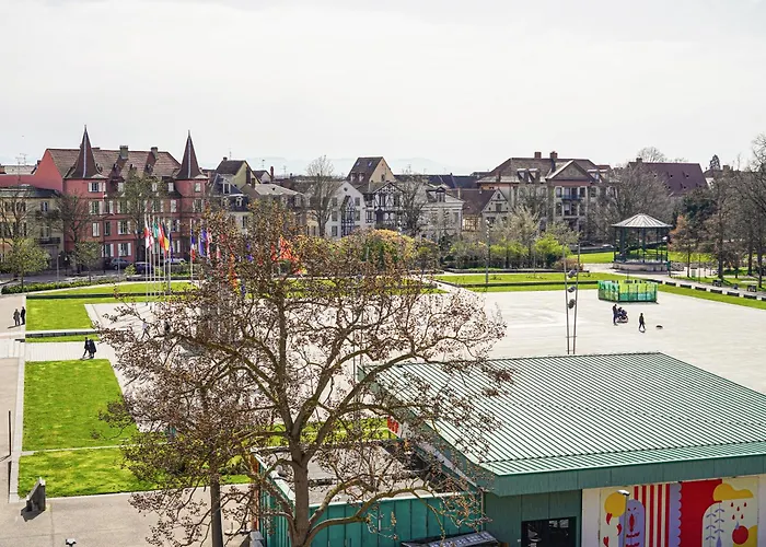 Le 8 Republique Climatise Parking Gratuit アパート